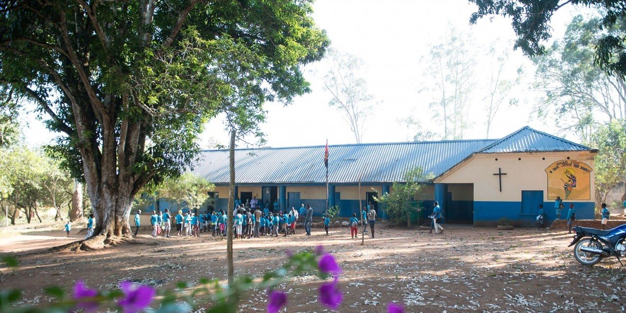 Image: Die Dorfschule in Quitila