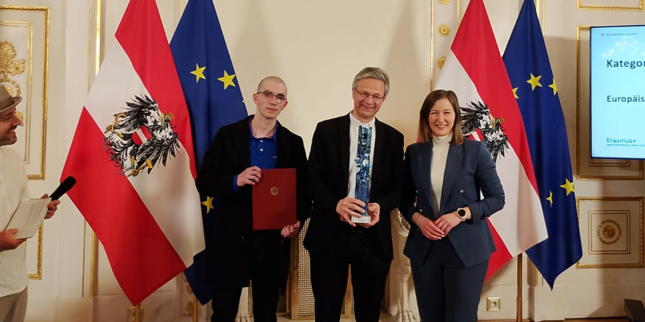 Image: Slika k prispevku: Prejeli smo 10. avstrijsko nagrado za mladino!