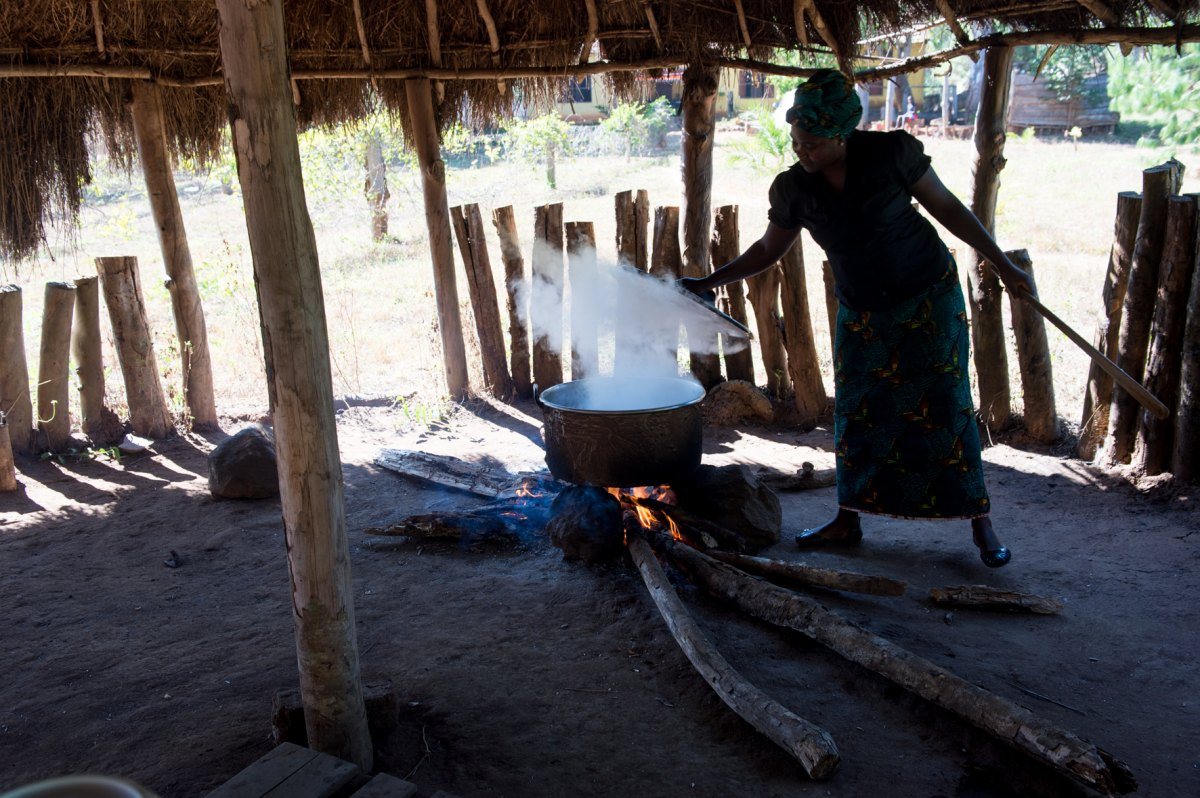 Image: Bild zum Eintrag: #GivingTuesdayNow: Warme Mahlzeit für Kinder in Angola