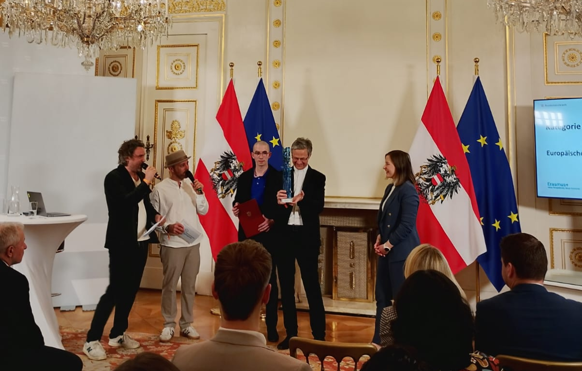 Image: Slika k prispevku: Prejeli smo 10. avstrijsko nagrado za mladino!